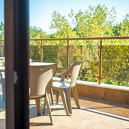 Lejlighedshotel Moreto Seaside 3*