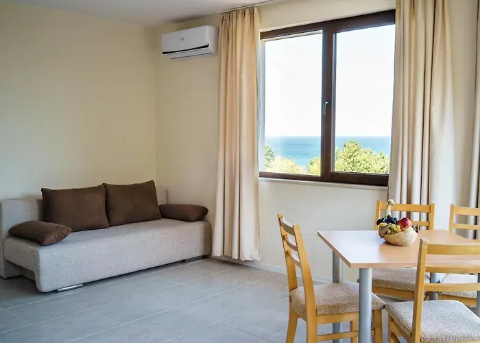 Moreto Seaside 아파트호텔 오브조르